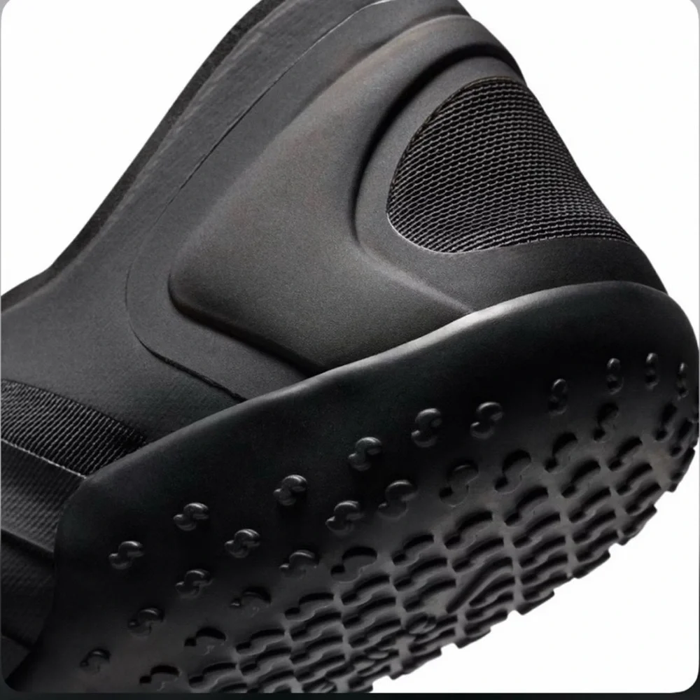 NikeSKIMS Footwear Mesh Rift Sneaker size 8 black - Picture 5 of 8